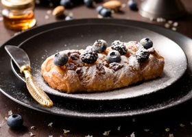 6239 Schulstad Maple Pecan Plait with Blueberries