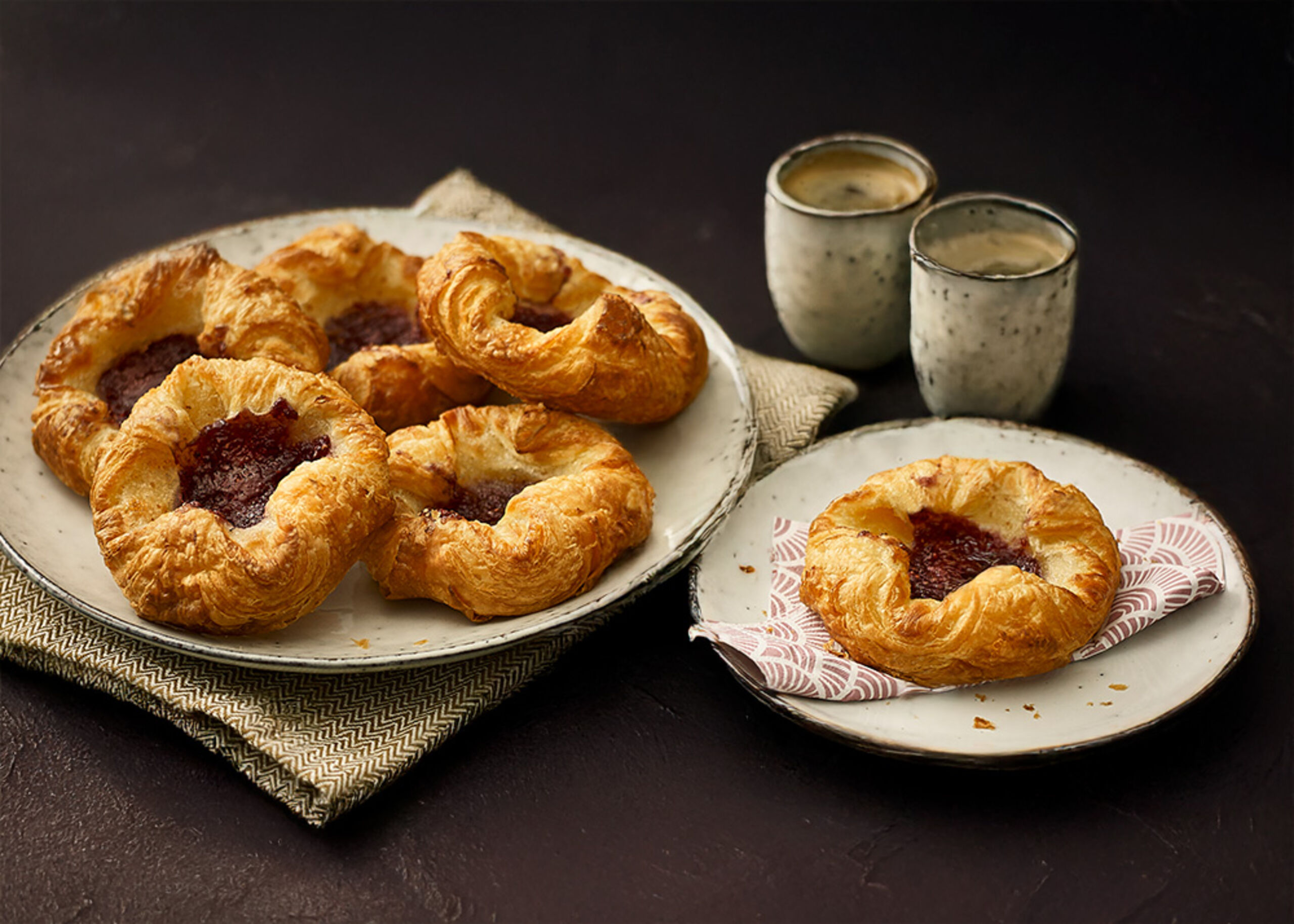 6103 Schulstad Raspberry Crown Danish Pastries