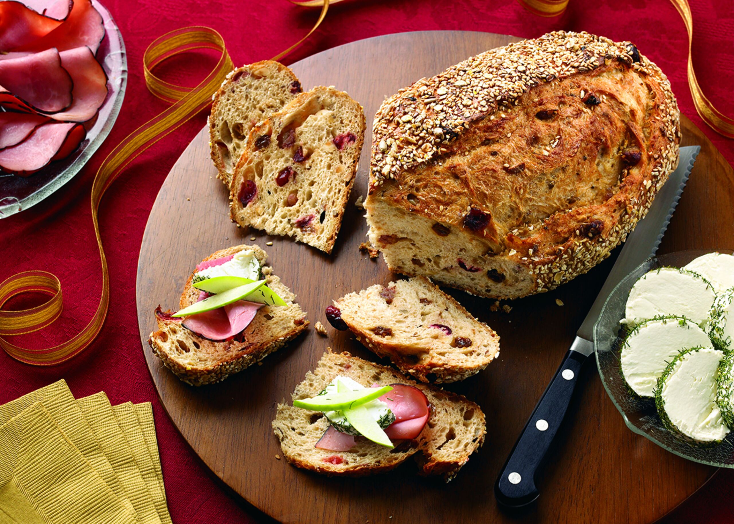 7692 Holiday Swiss Muesli Loaf