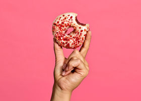 228290 Schulstad Berries & Creme Filled Ring Donut with Bite