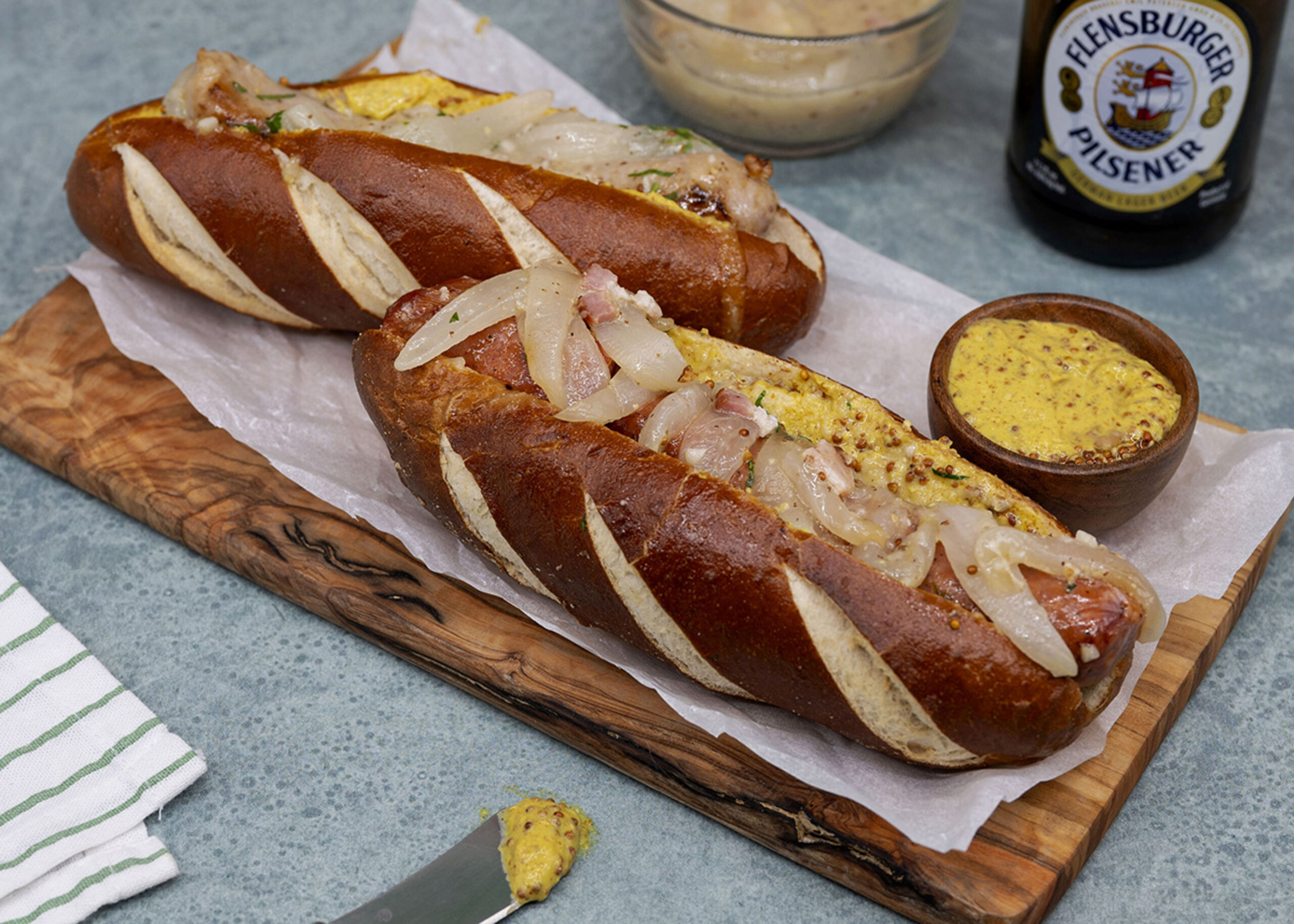 5080 Oktoberfest Dogs