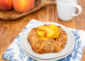 230286 Schulstad Peach Cobbler Cream Cheese Crown Recipe