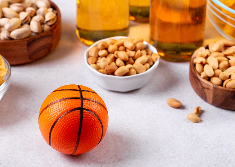 March Madness is Bringing Fans Back to Bars and Restaurants.jpg