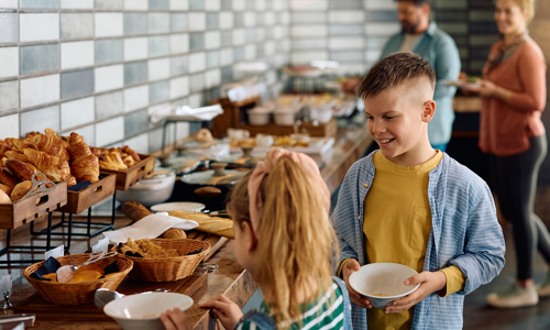 What Hotel Guests Expect for Food and Drink Options.jpg
